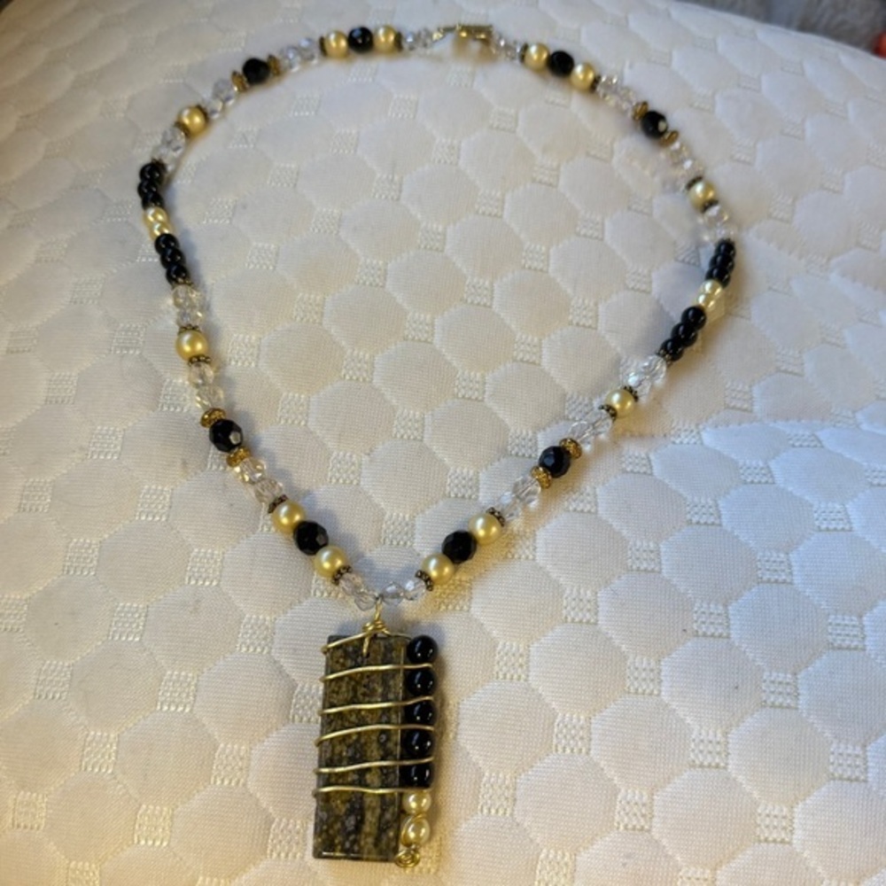 Beaded Necklace with Pendant
